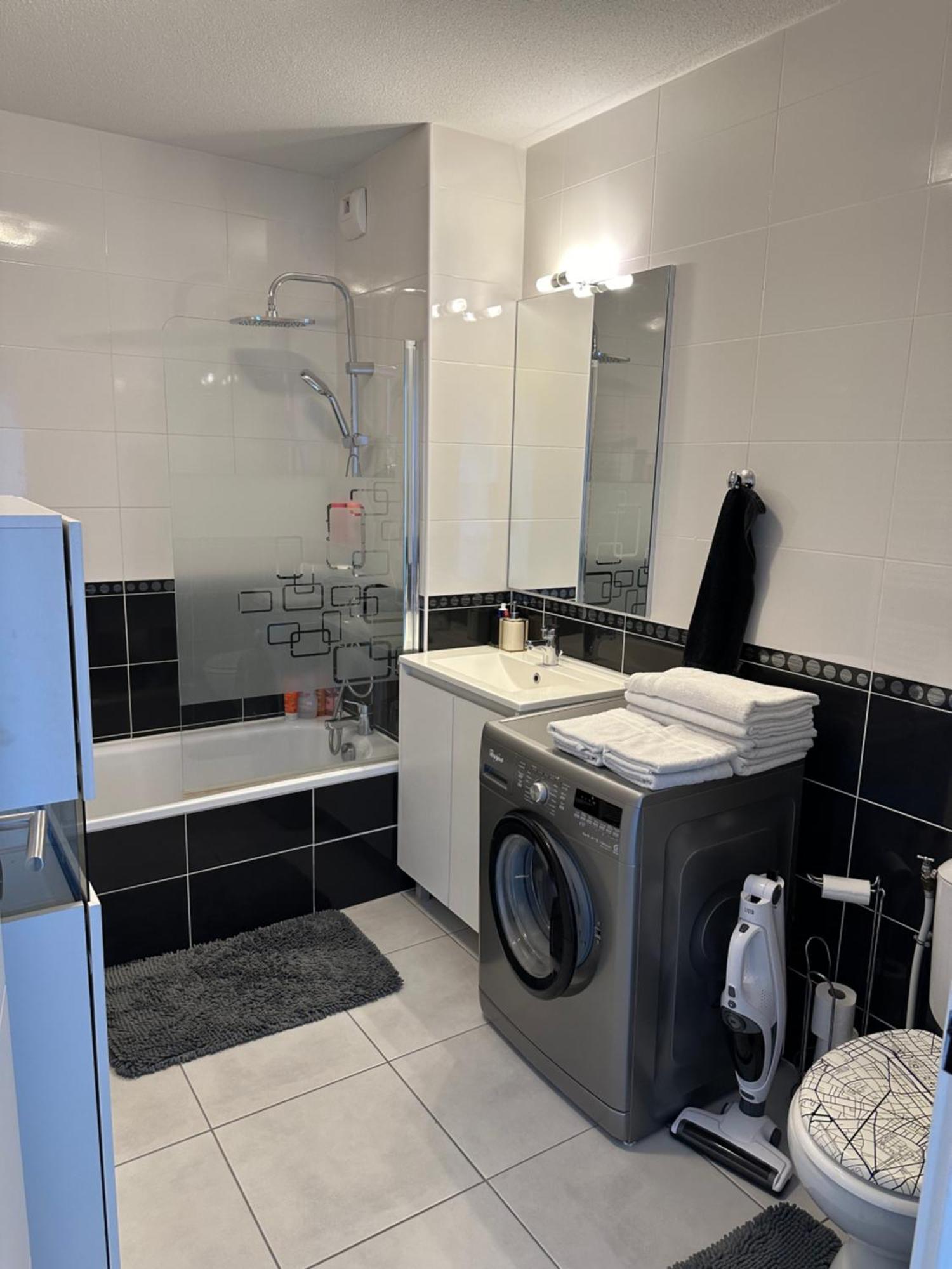 Appartement De Standing, Parking Prive, Climatise, Proche Du Centre-Ville Et La Gare Centre أفينيون المظهر الخارجي الصورة